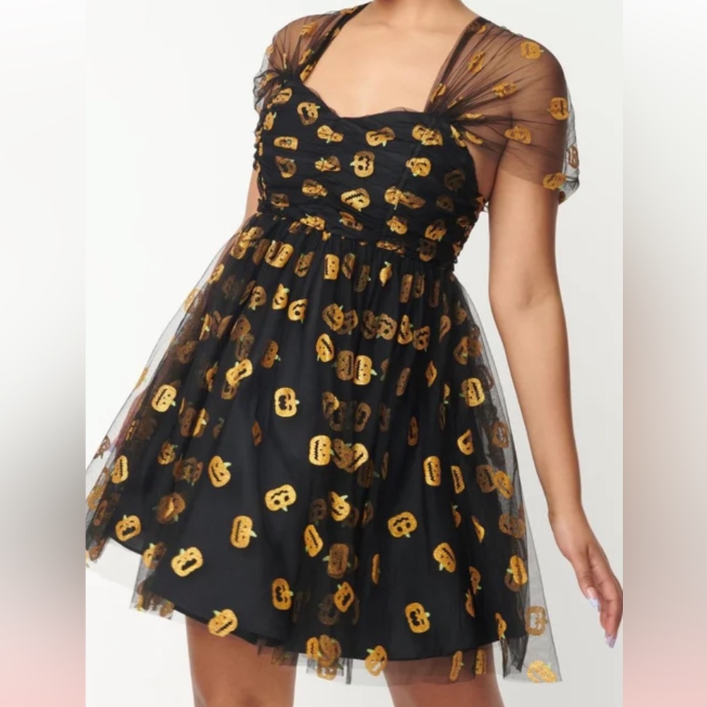 NWT Unique Vintage Black & Pumpkin Print Babydoll Dress
